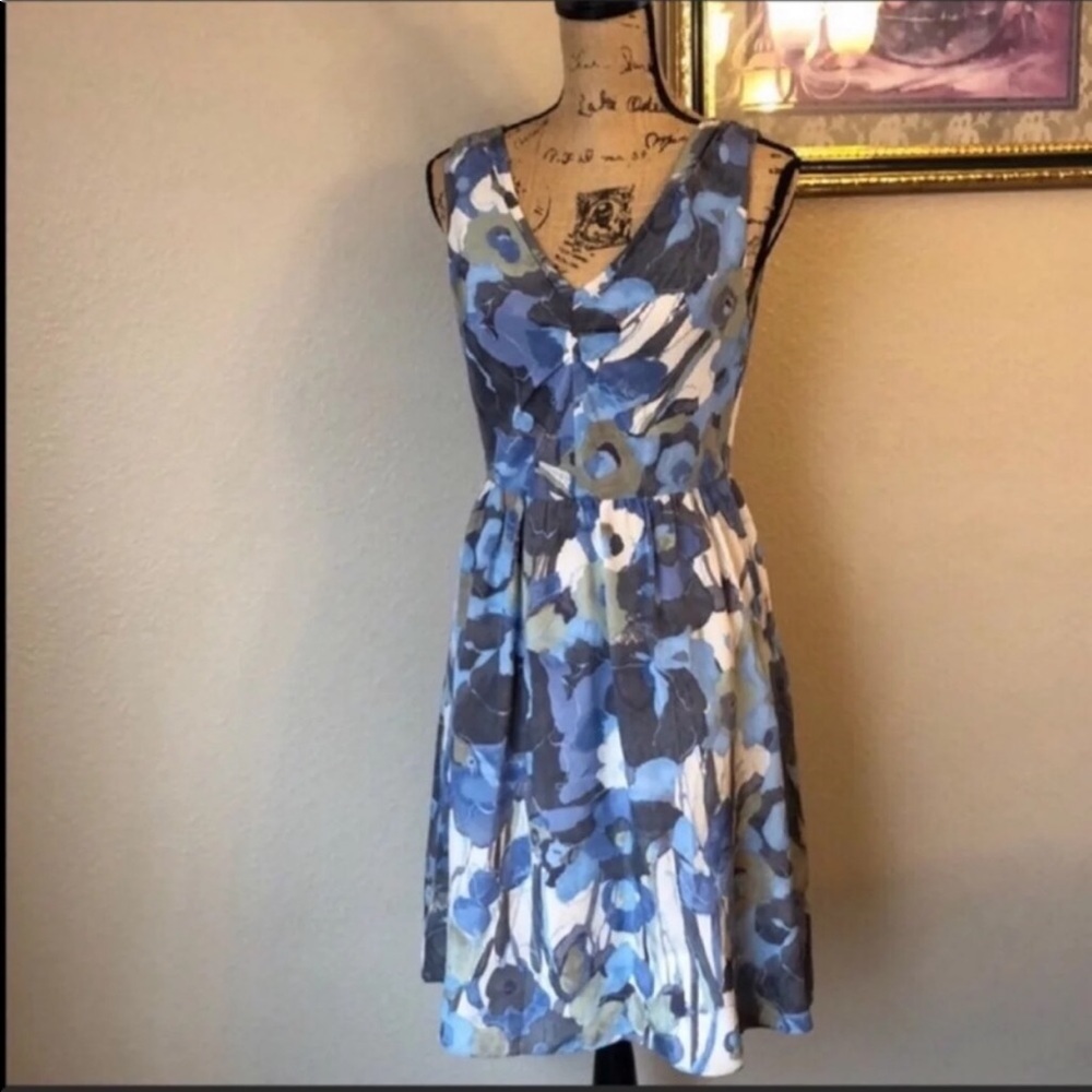 Beautiful Sleeveless Dress